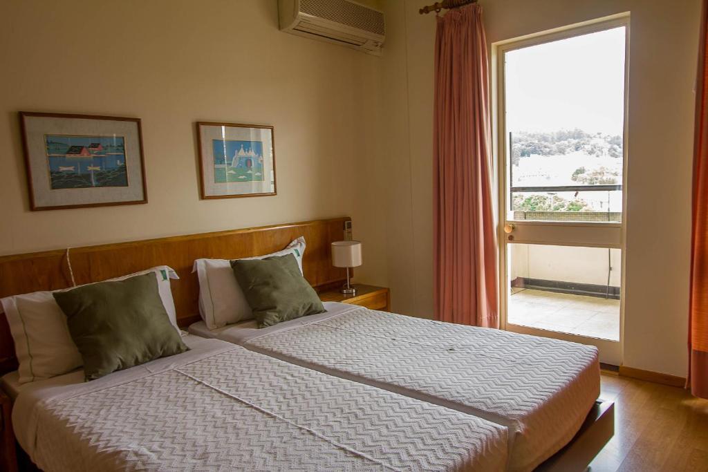 S. Mamede Hotel Гимарайнш Номер фото