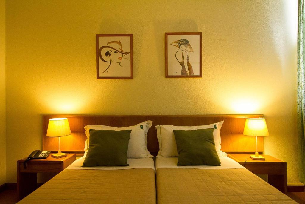 S. Mamede Hotel Гимарайнш Номер фото